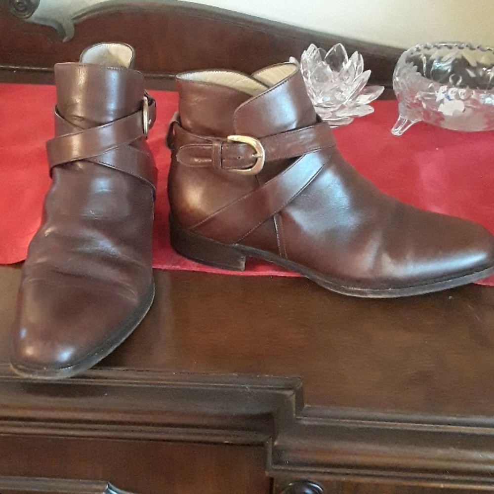 Bally Tubai brown buckle ankle boots sz 9